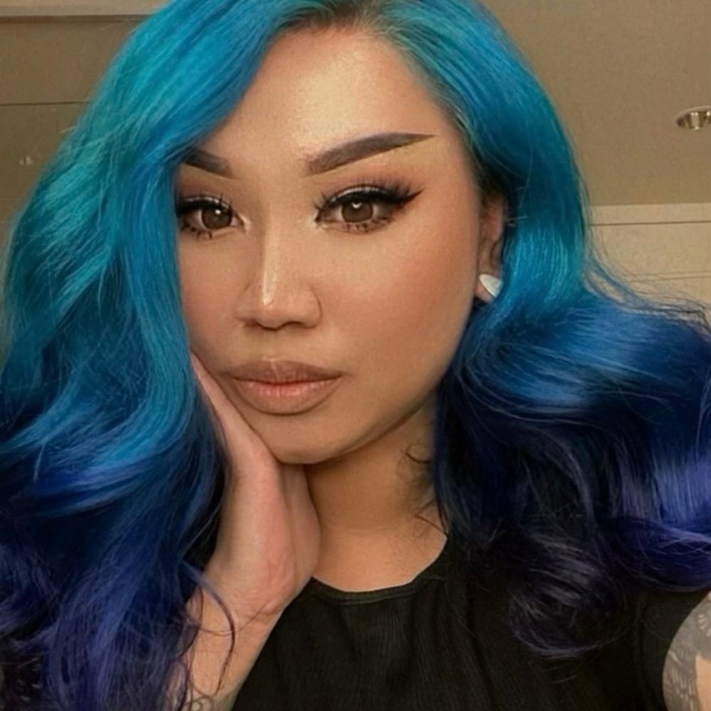 Meet your Posher, Jasmine